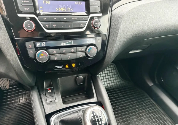 Nissan Qashqai cena 72900 przebieg: 31149, rok produkcji 2018 z Sieraków małe 352